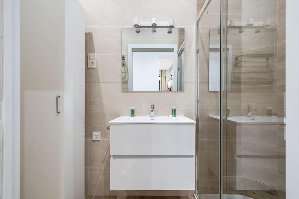 Apartamento Acogedor Y Comodo Guad-C Madrid Exteriör bild